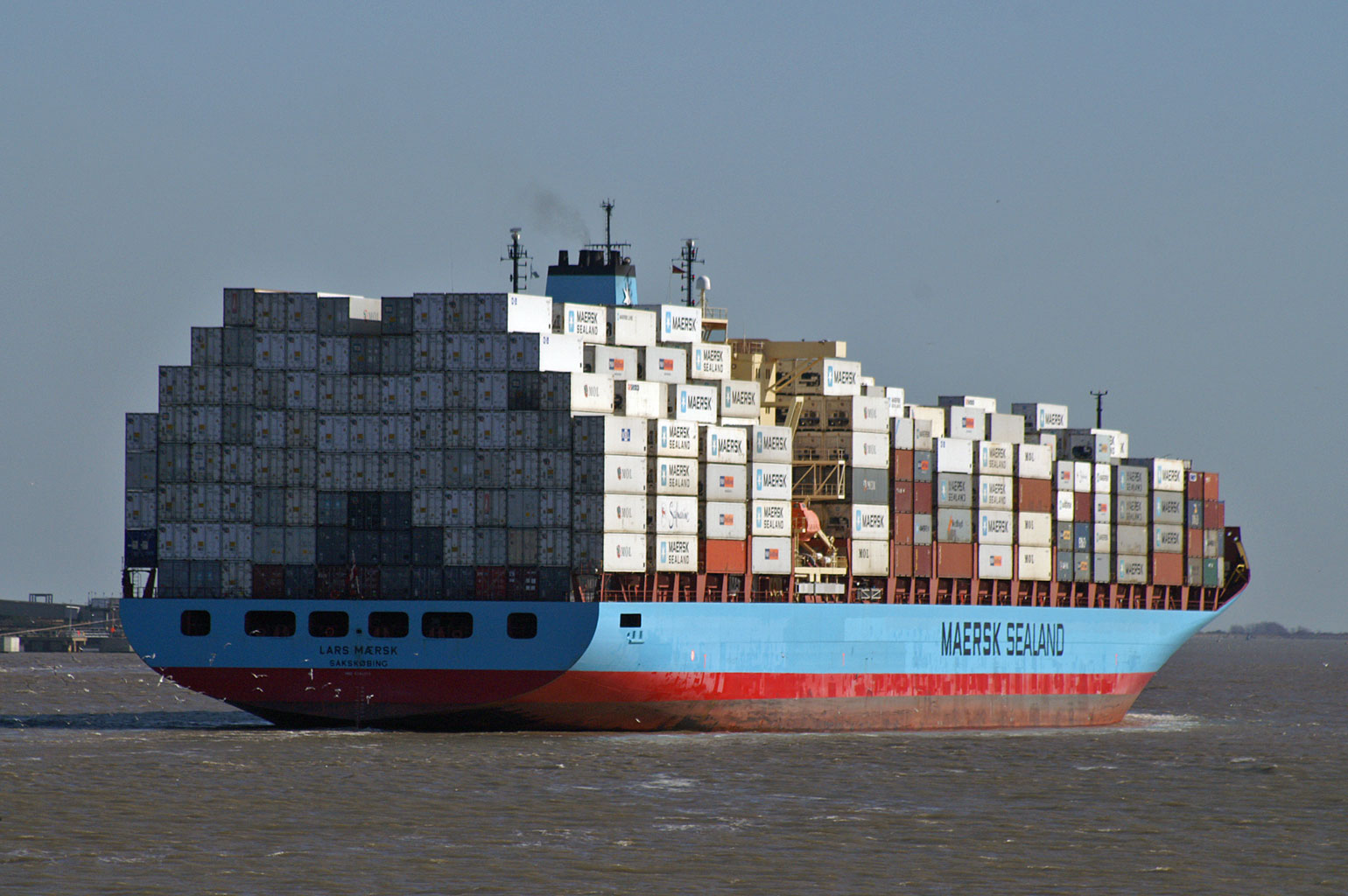 Van Puijfelik vs Maersk